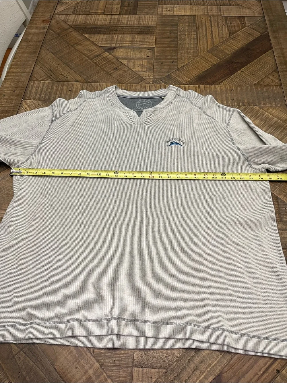 Tommy Bahama Relax long-sleeve knit sweatshirt/pullover